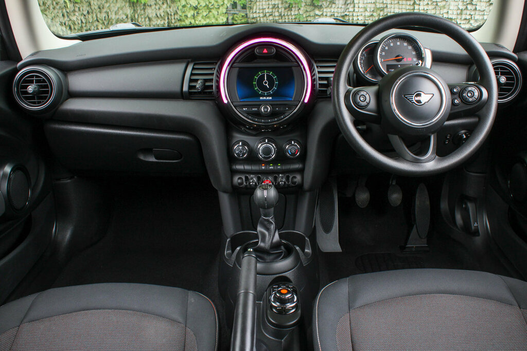 Mini Hatch Classic #2
