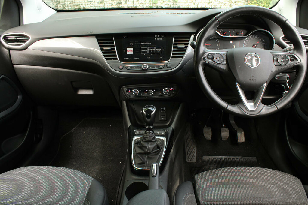 Vauxhall Crossland Elite Edition YC22DGV  #2
