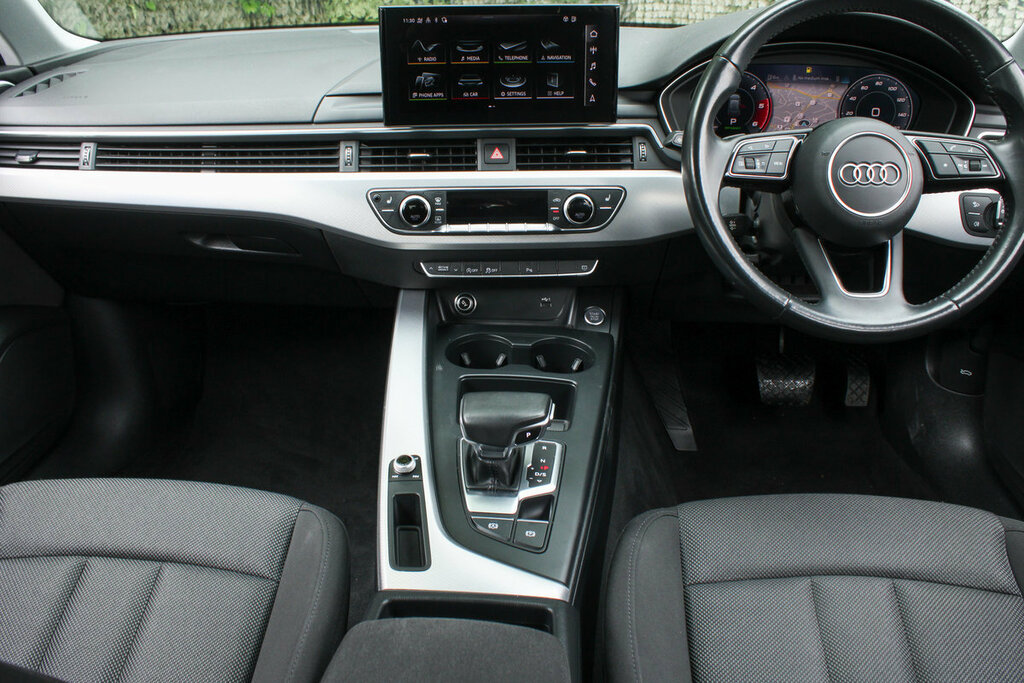 Audi A4 Avant Technik Avant KN20UZD #2