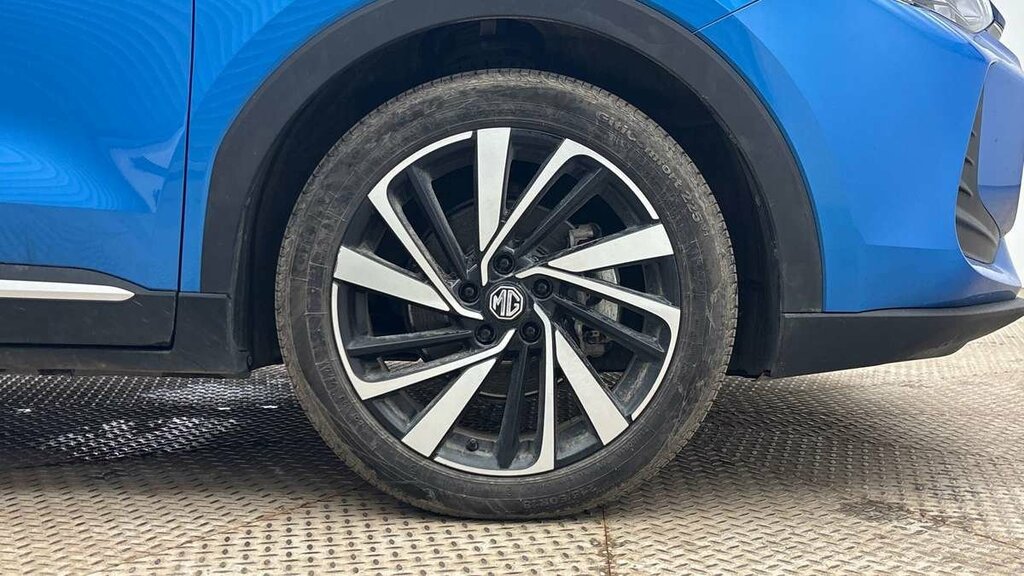 MG ZS Hybrid Trophy LC25UFG #6