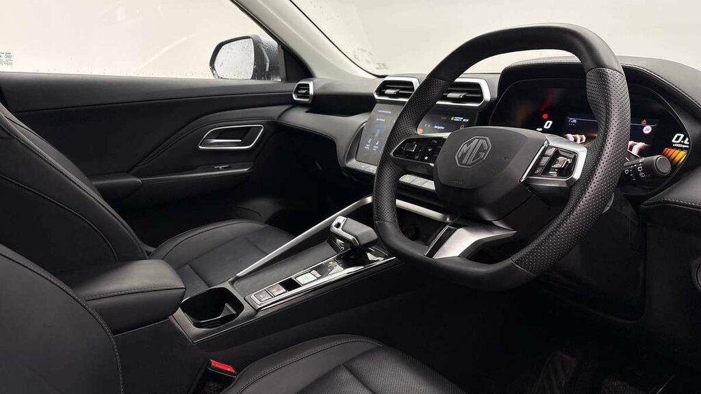 MG ZS Hybrid Trophy LC25VJO #2