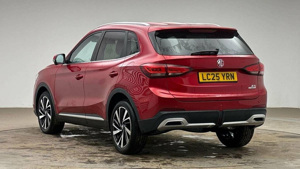 MG ZS Hybrid Trophy LC25YRN #4