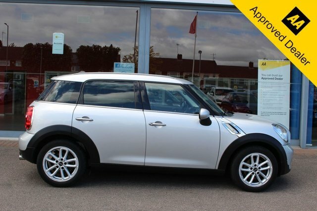 Mini Countryman 1.6 Cooper D Suv Euro 5 S S 1 YF16UAU Silver #2