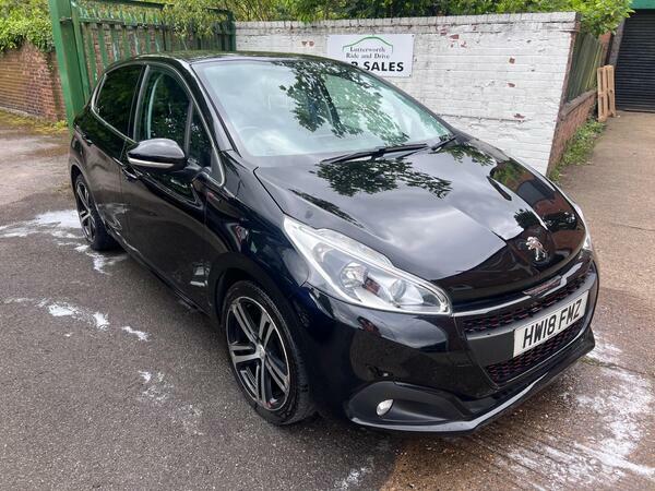 Peugeot 208 1.2 Puretech Gt Line Euro 6 Ss Black
