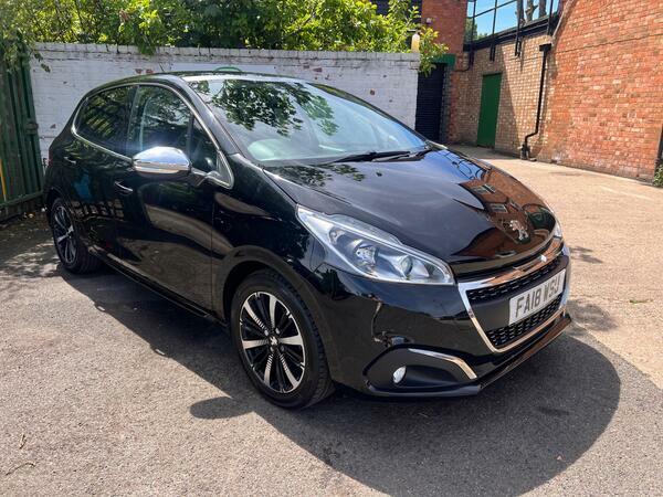 Peugeot 208 1.2 Puretech Allure Premium Euro 6 Ss FA18WSU Black #5