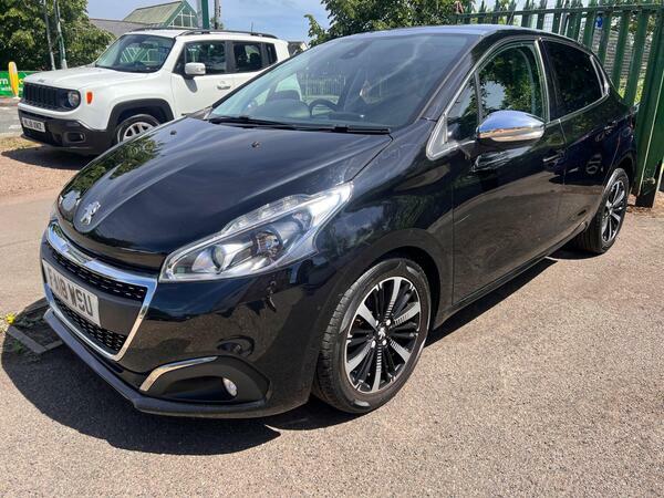 Peugeot 208 1.2 Puretech Allure Premium Euro 6 Ss FA18WSU Black #6