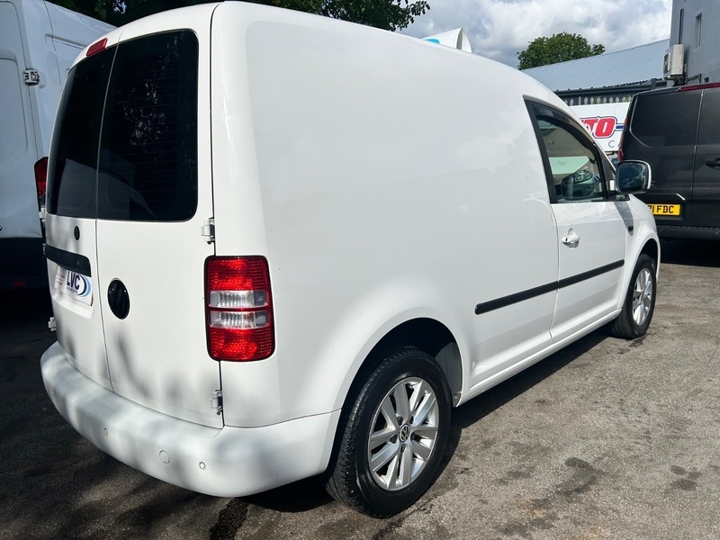 Volkswagen Caddy Camper C20 Tdi Highline Professional White #5