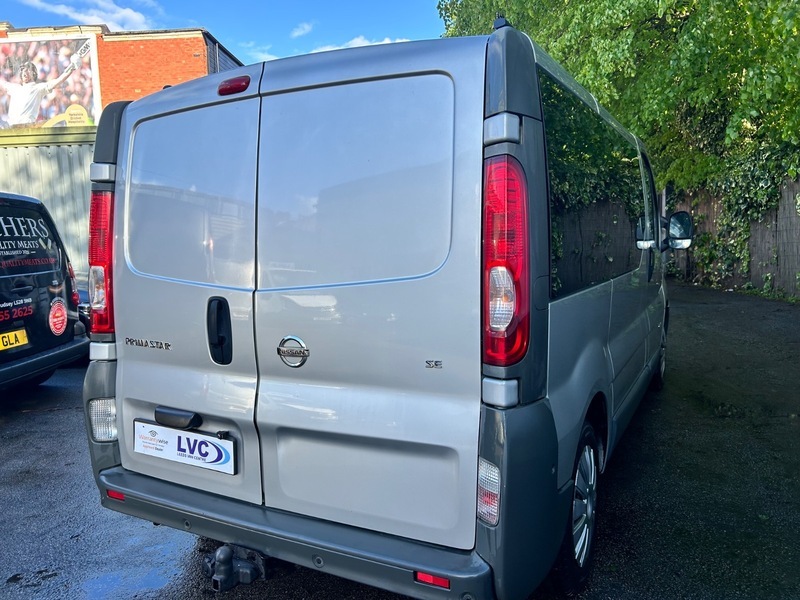 Nissan Primastar Mpv Red #12