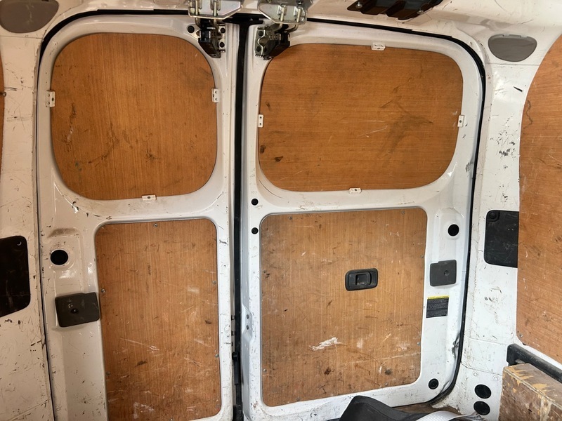 Nissan NV200 Panel Van White #21