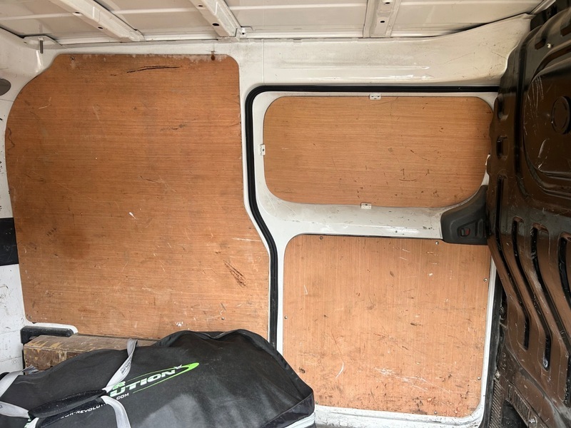 Nissan NV200 Panel Van White #19