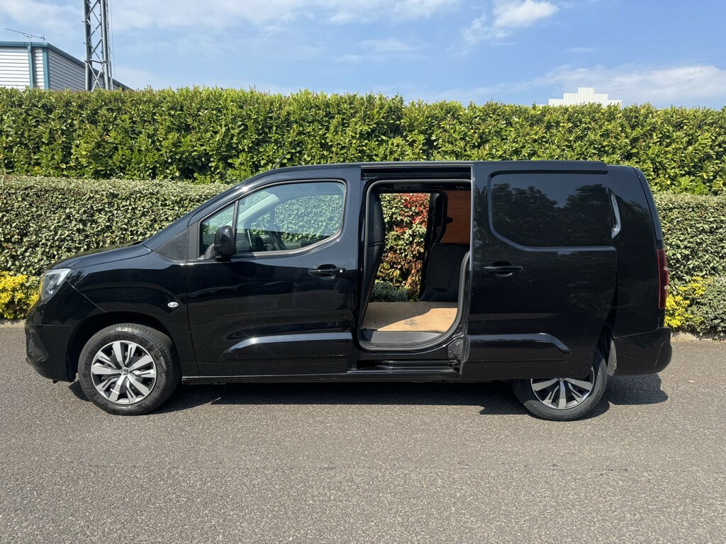 Vauxhall Combo 1.5 Turbo D 2300 Pro 2023 DP23HFL Black #5