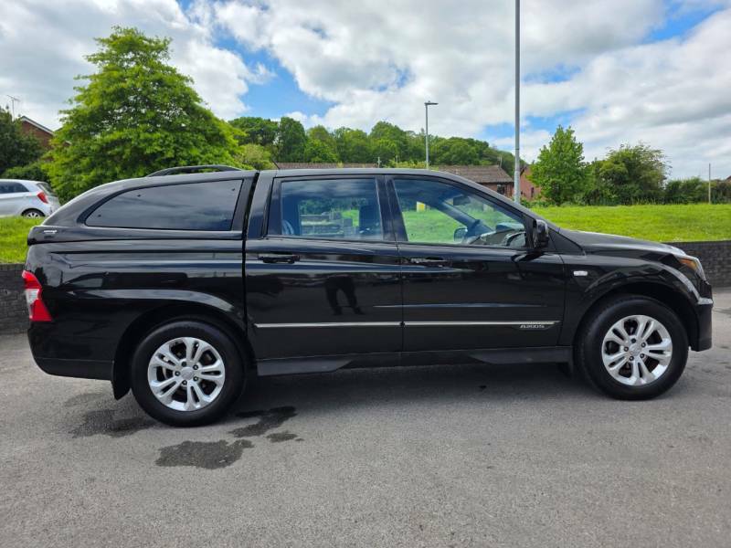 SsangYong Korando Sports Sx Pickup Double Cab White #2