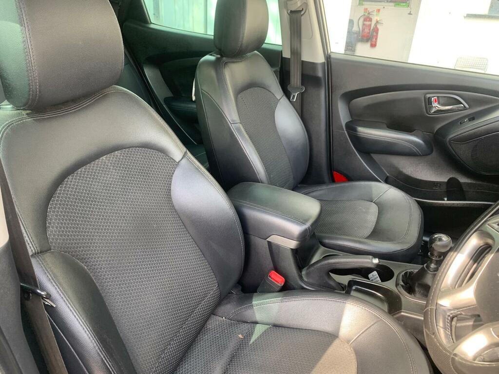 Hyundai Ix35 Suv 1.7 Crdi Premium Euro 5 Ss 201262 Grey #4