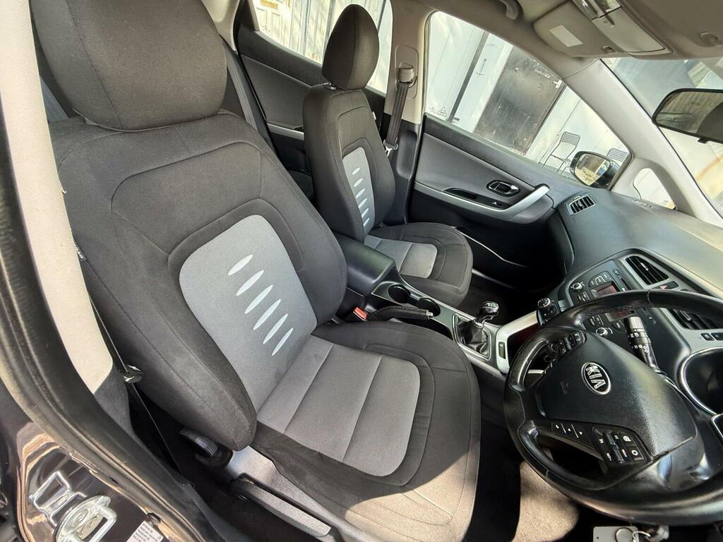 Kia Ceed Hatchback 1.6 Crdi Ecodynamics 2 Euro 5 Ss Silver #2