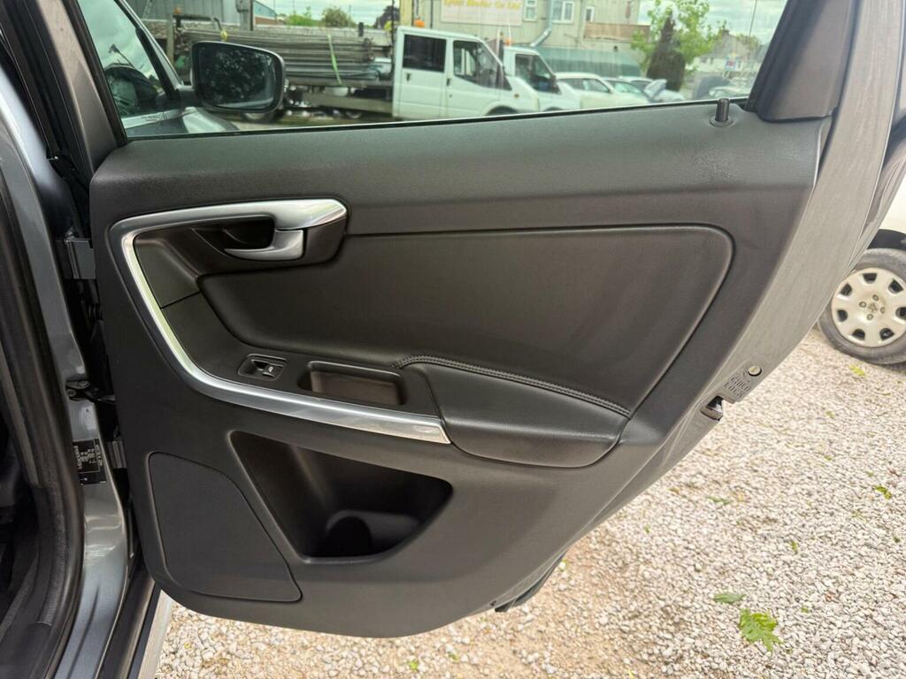Volvo XC60 Suv 2.0 D4 Se Nav Euro 6 Ss 201616 YX16ORN Grey #5