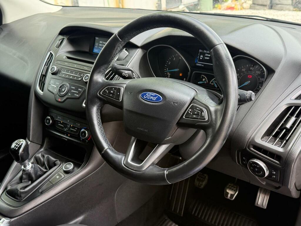 Ford Focus Hatchback 1.0T Ecoboost Zetec S Euro 6 Ss WV15HWF Blue #2