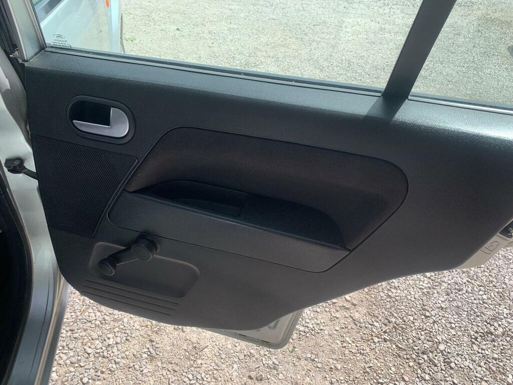 Ford Fusion 1.4 Style Grey #28