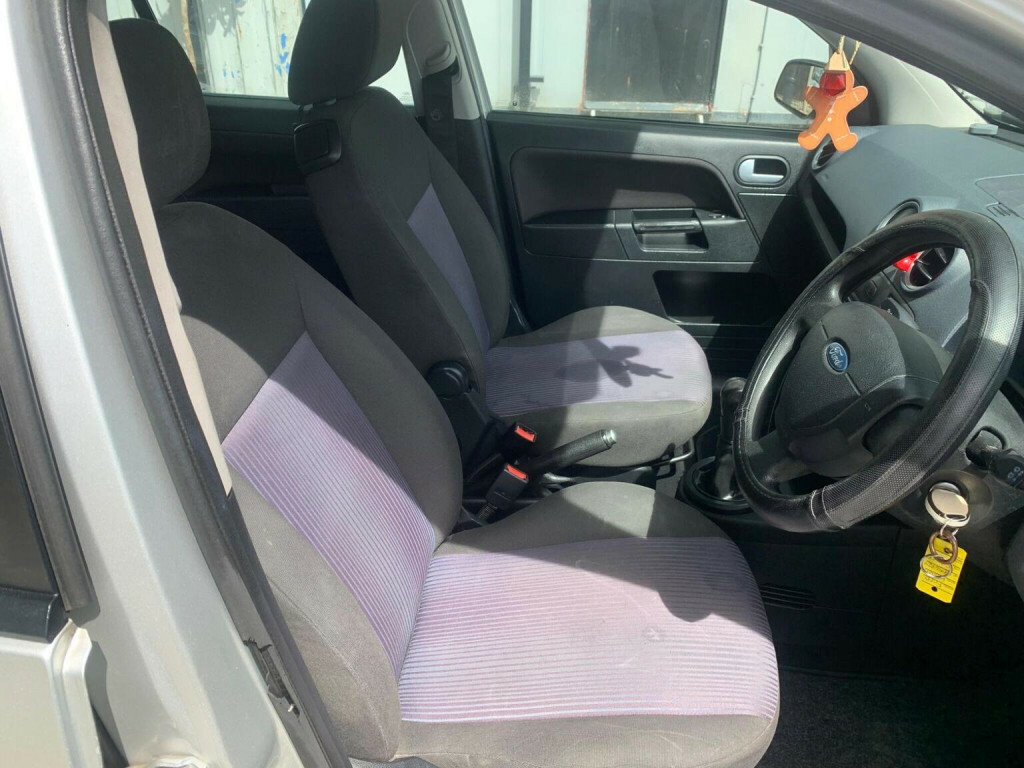 Ford Fusion 1.4 Style Grey #46