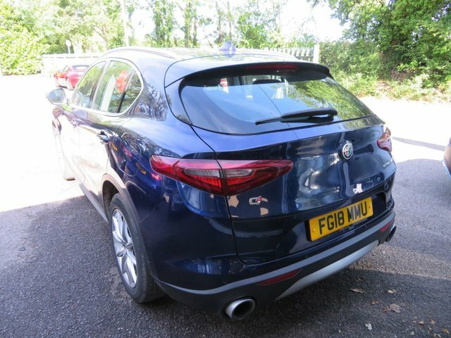 Alfa Romeo Stelvio 2018 2.0T Speciale Suv Q4 All Blue #4