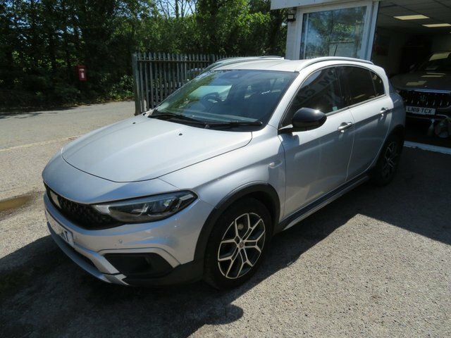 Fiat Tipo 2021 1.0 Cross Hatchback Euro 6 Grey #3
