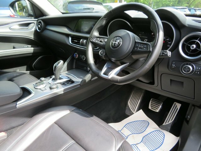 Alfa Romeo Stelvio 2021 2.2 Td Sprint Suv Q4 All Black #6