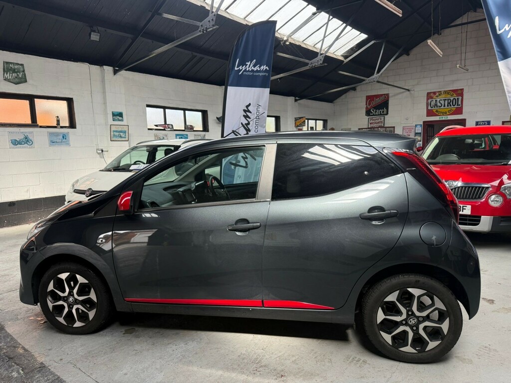 Toyota Aygo 1.0 Vvt-i X-trend 202121 PE21ZGZ Grey #3