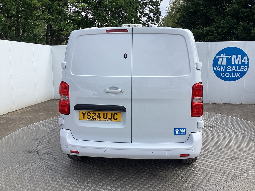 Vauxhall Vivaro Turbo D 2700 Pro Swb L R A C Euro 6 U8029 Ulez YS24UJC White #4