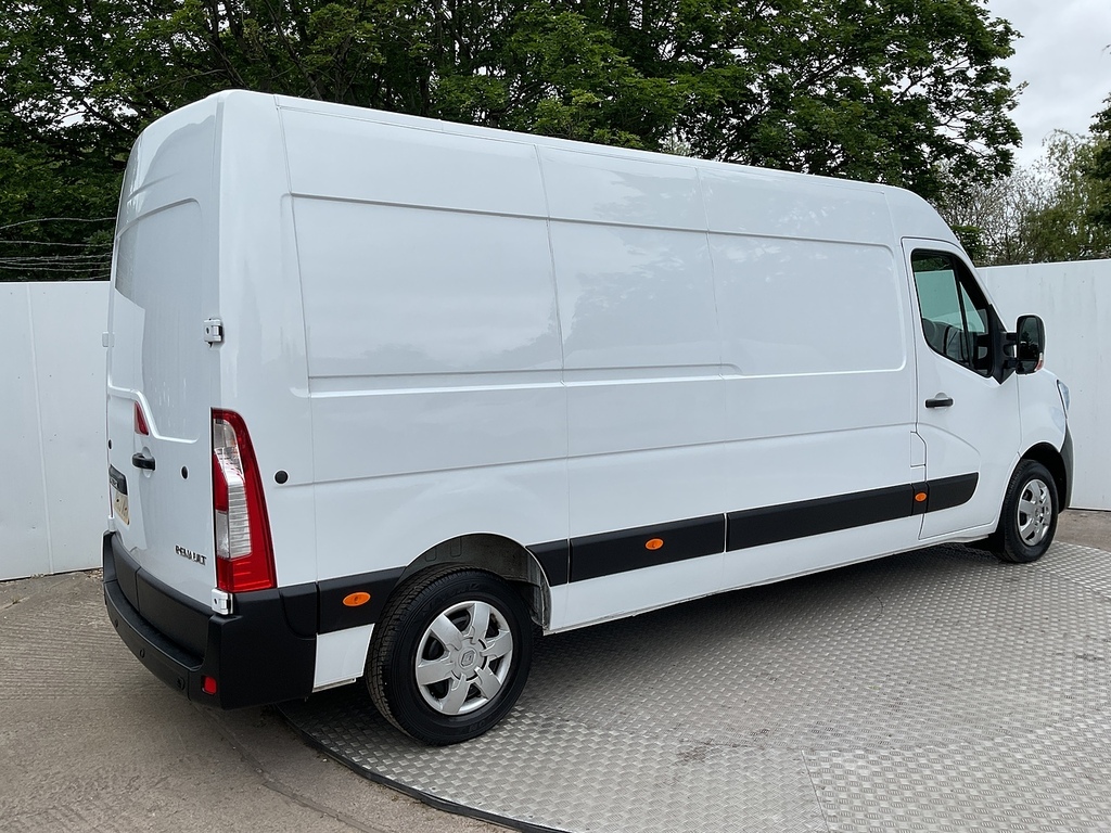 Renault Master Dci 35 Business Lwb M R A C Euro 6 U8068 Ulez HK23WUX White #3