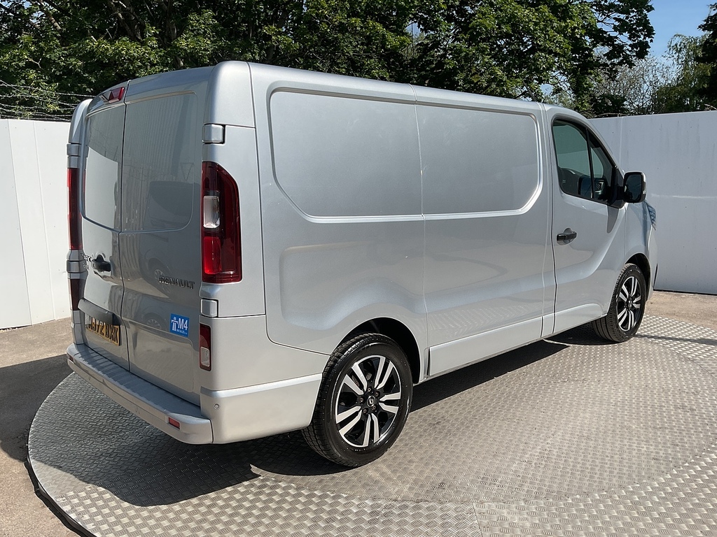 Renault Trafic Dci Blue Sl28 Sport Swb L R A C Euro 6 U8083 Ul MJ72BXK Grey #3