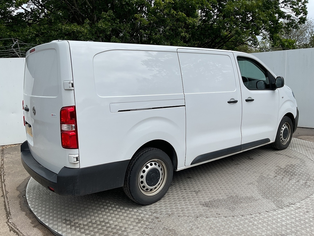 Vauxhall Vivaro Turbo D 2900 Prime Lwb H R Euro 6 U8110 Ulez DT73OHS White #3