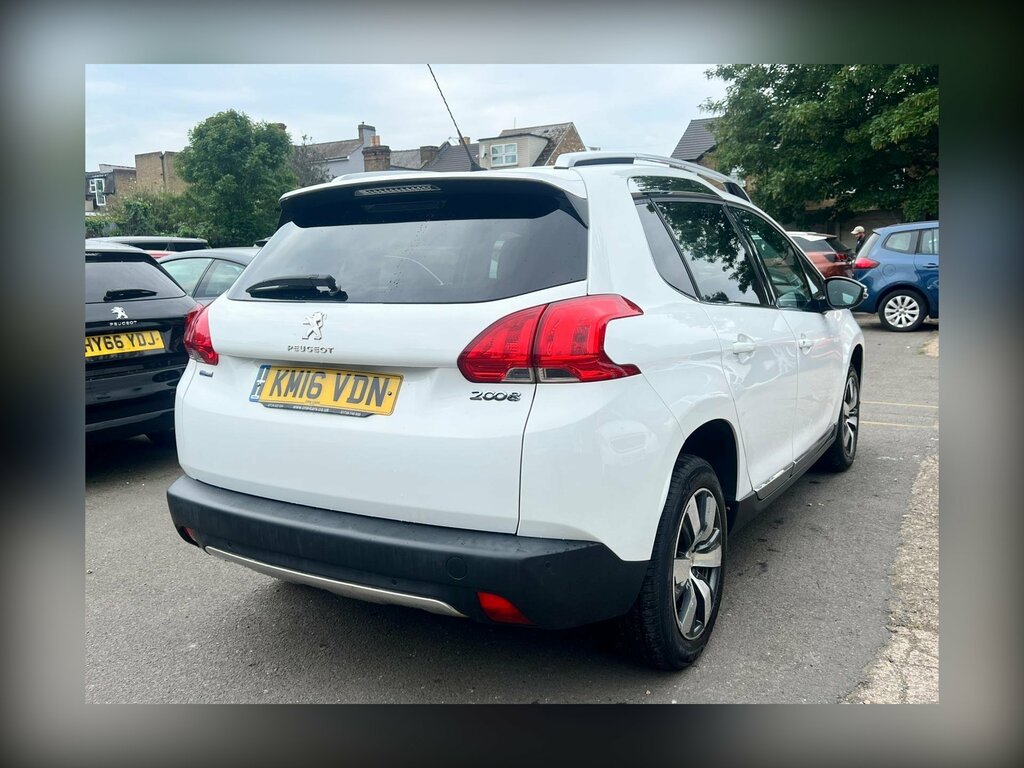 Peugeot 2008 1.2 Puretech Allure Eat Euro 6 Ss KM16VDN White #5