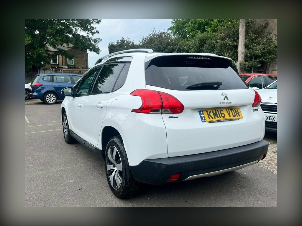 Peugeot 2008 1.2 Puretech Allure Eat Euro 6 Ss KM16VDN White #4