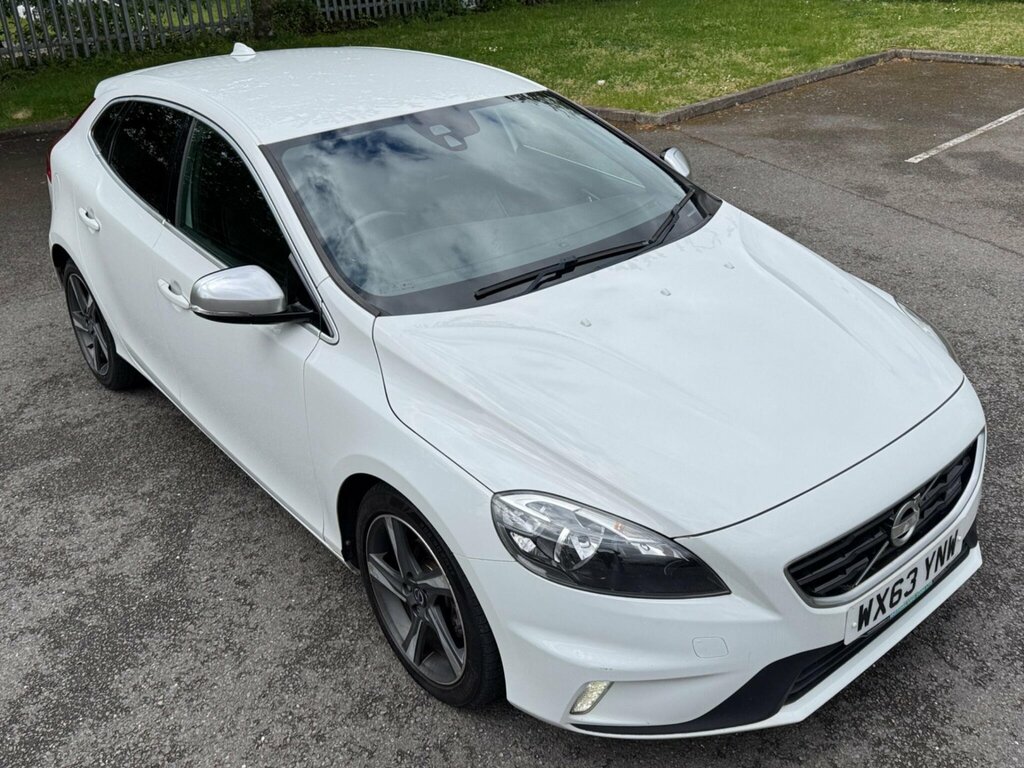 Volvo V40 1.6 D2 R-design Euro 5 Ss WX63YNW White #3