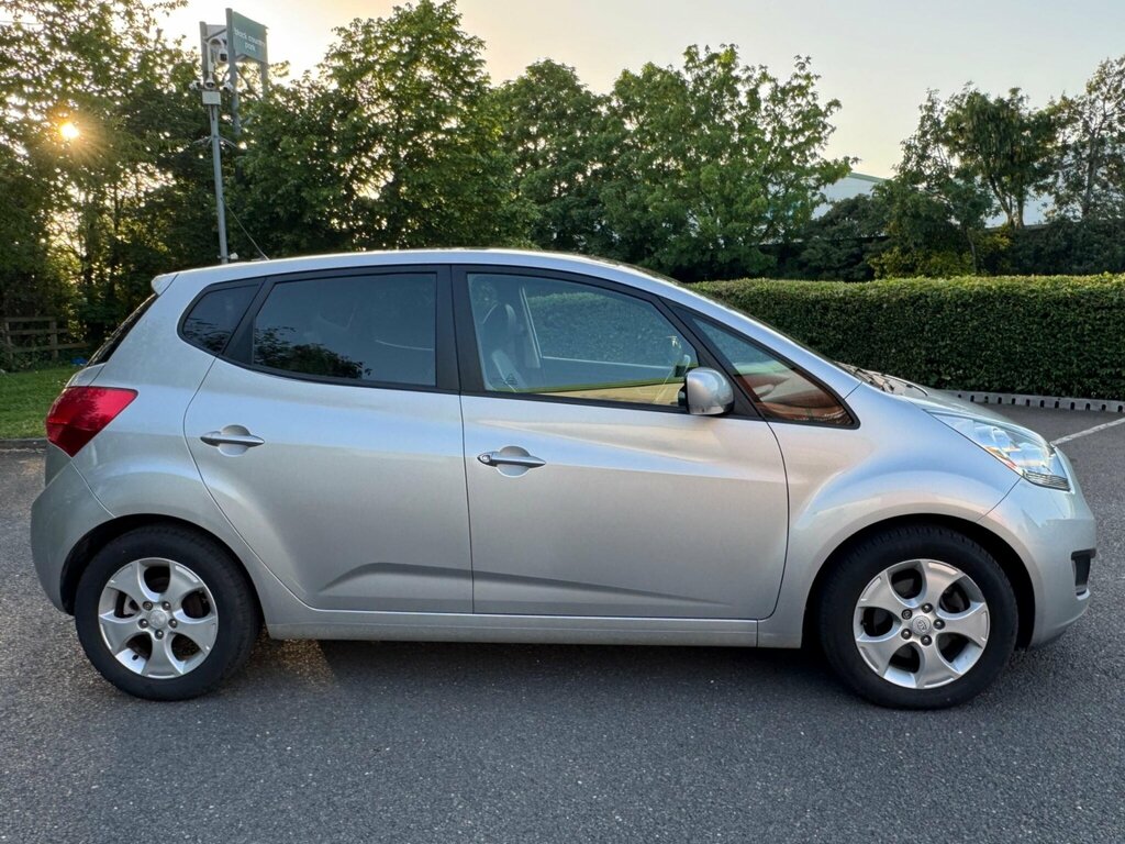 Kia Venga 1.6 3 Euro 5 Sat Nav Silver #4