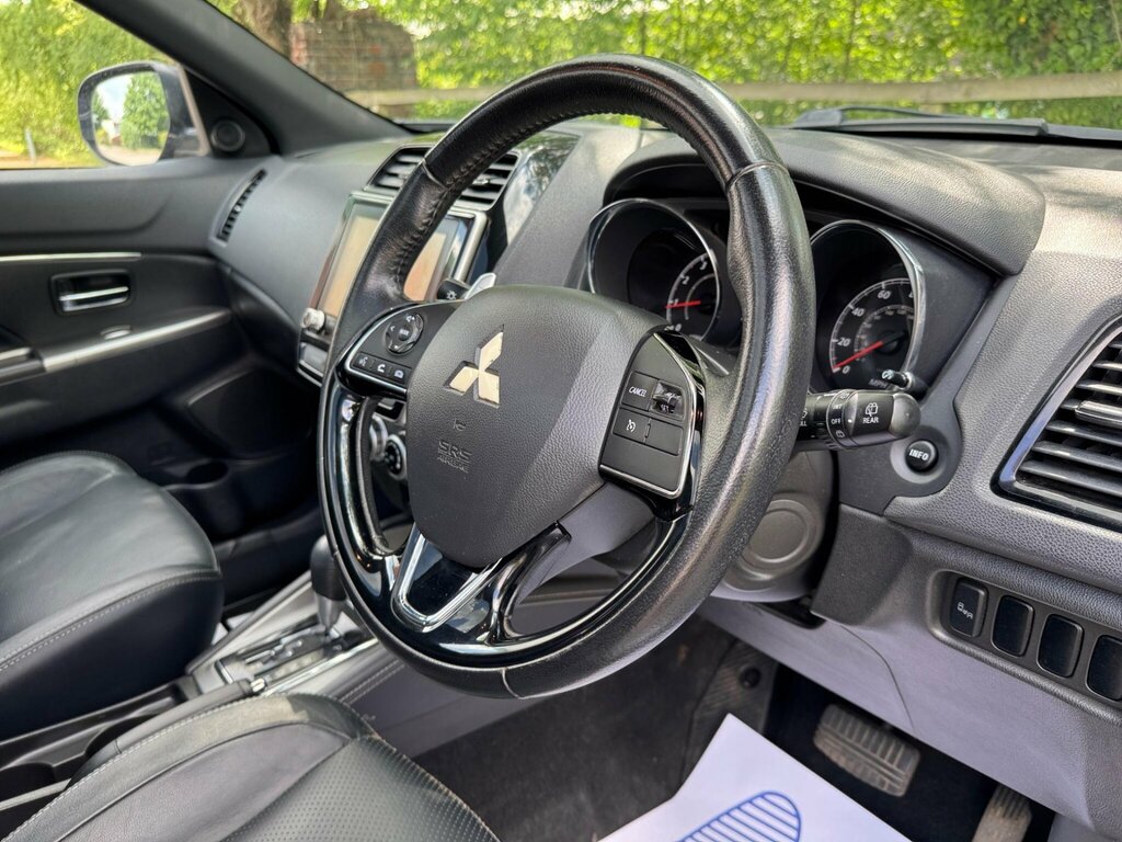 Mitsubishi ASX Asx Exceed White #20