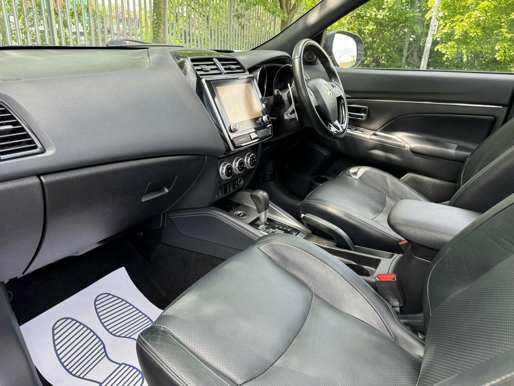 Mitsubishi ASX Asx Exceed White #45