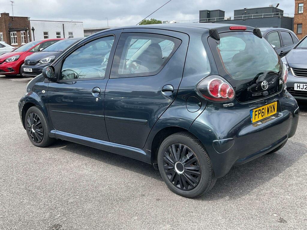 Toyota Aygo 1.0 Vvt-i Ice Multimode Euro 5 Green #3