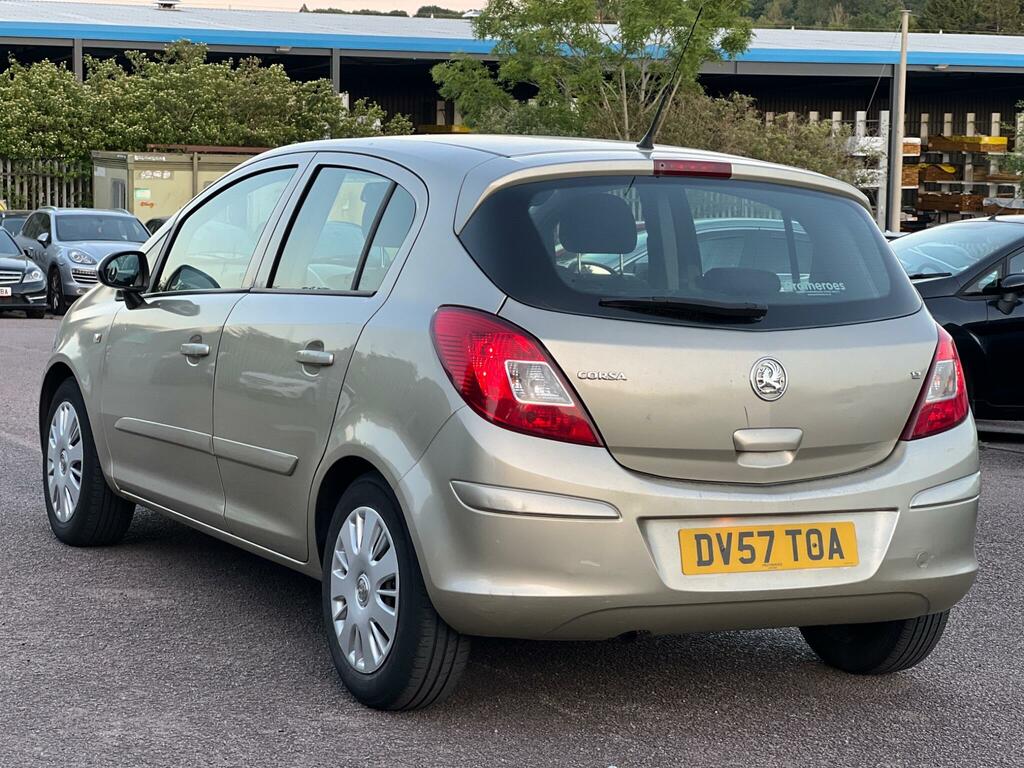 Vauxhall Corsa 1.2I 16V Club Gold #4