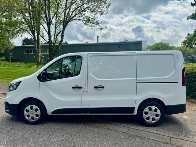 Renault Trafic 2022 2.0 Dci Blue Sl28 Business Panel Van Die MT72NLN White #4