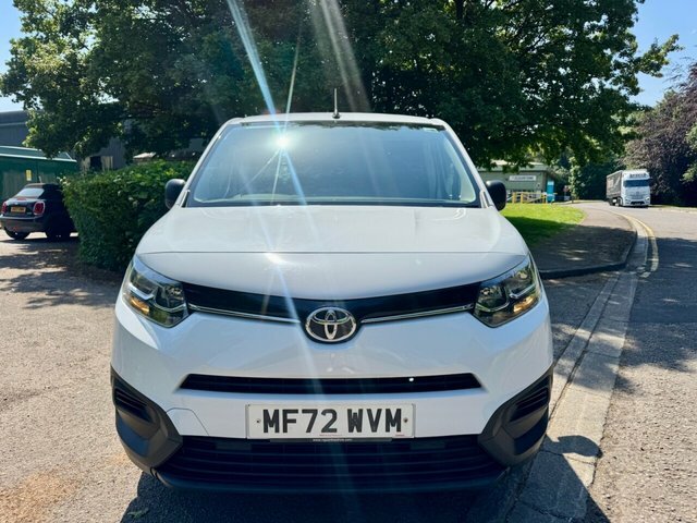 Toyota Proace City 2022 1.5 Bluehdi Active Short Panel Van MF72WVM White #2