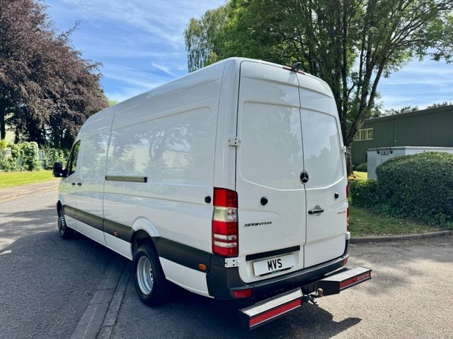 Mercedes-Benz Sprinter White #10