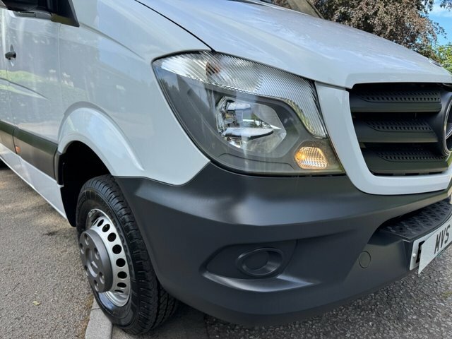 Mercedes-Benz Sprinter White #7