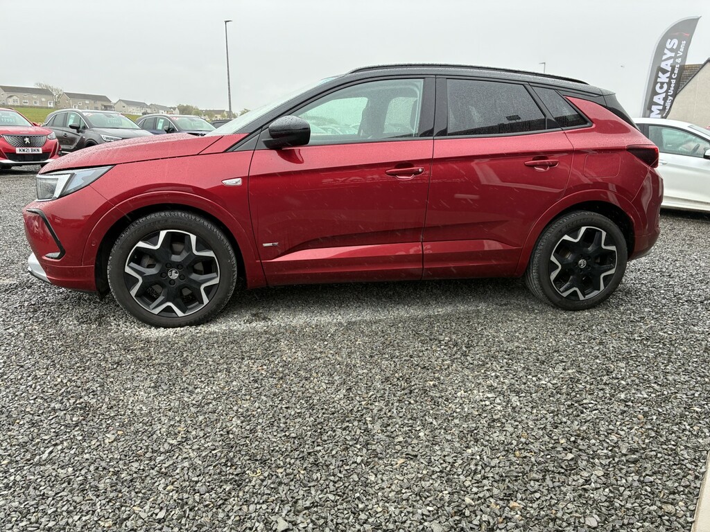 Vauxhall Grandland Suv 1.6 New Grandland Ultimate 1.6 225Ps Plug-in H VO73DDJ Red #4