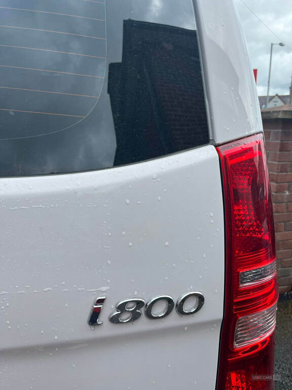 Hyundai I800 2.5 Crdi Se White #5