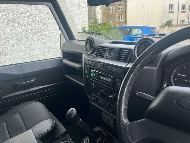 Land Rover Defender 110 2015 2.2 Tdci Xs Station Wagon 4Wd Mwb Euro 5 YH65DDF Silver #6