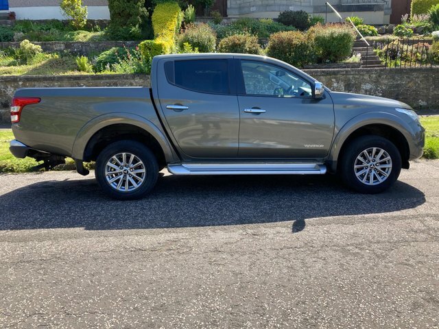 Mitsubishi L200 2018 2.4 Di-d Dc Warrior 4Wd Euro 6 Green #2