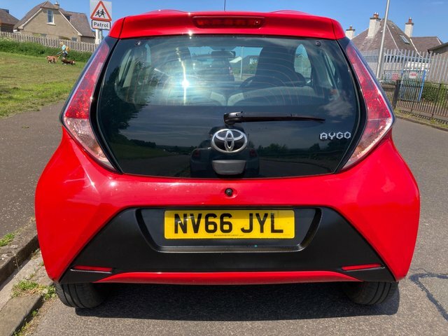 Toyota Aygo 2017 1.0 Vvt-i X-play Hatchback NV66JYL Red #3