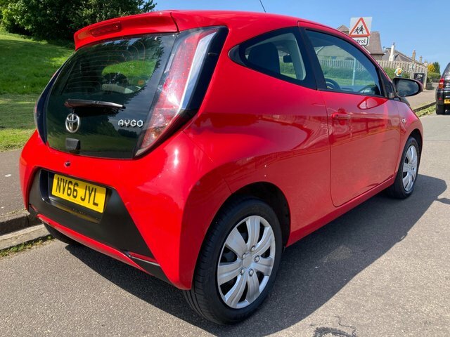 Toyota Aygo 2017 1.0 Vvt-i X-play Hatchback NV66JYL Red #6