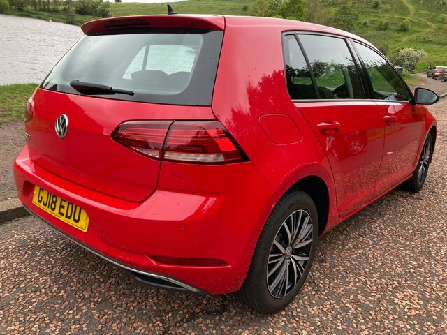 Volkswagen Golf 2018 1.0 Tsi Se Euro 6 Ss GJ18EDU Red #3