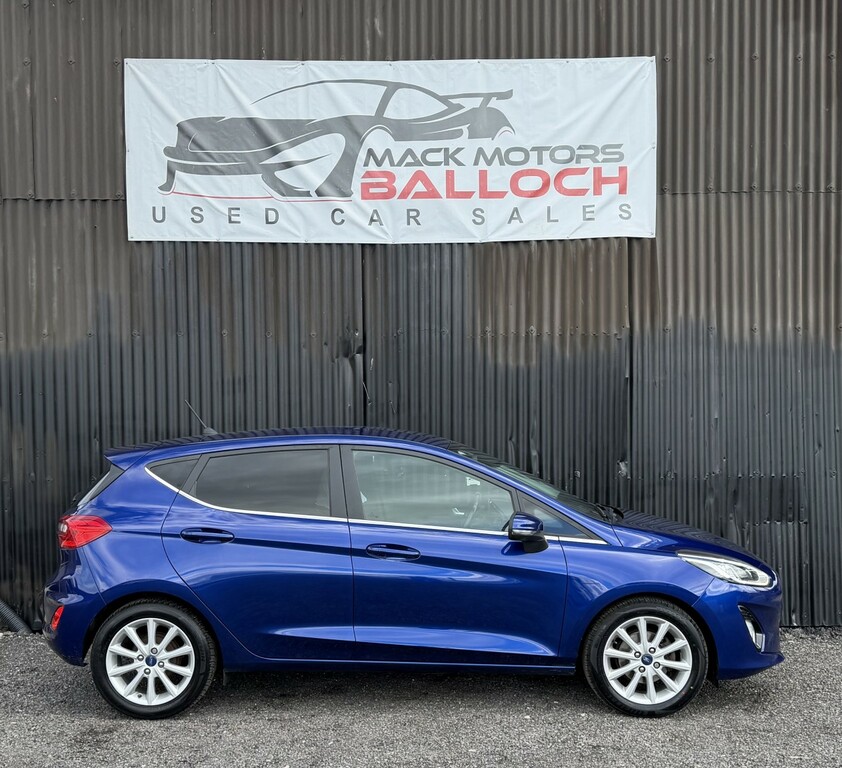 Ford Fiesta Hatchback 1.0 T Ecoboost Titanium 2018 AX67FCU Blue #4
